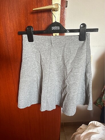Gri etek pull and bear S
