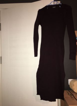 Bordo yandan minik yırtmaçlı triko elbise