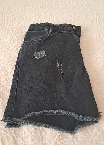 11-12 Yaş Beden Düğmeli Siyah Denim Şort