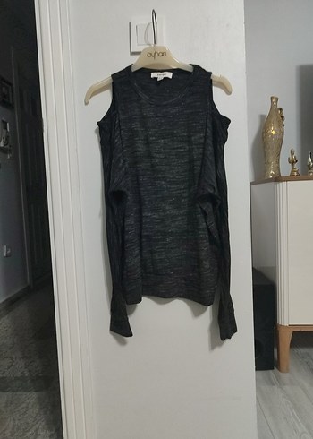 Gri Örgü Kadın