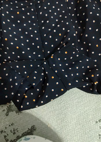 Siyah Puantiyeli V Yaka Kemerli Mini Tulum - Görsel 8