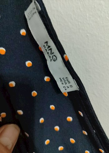 Siyah Puantiyeli V Yaka Kemerli Mini Tulum - Görsel 5