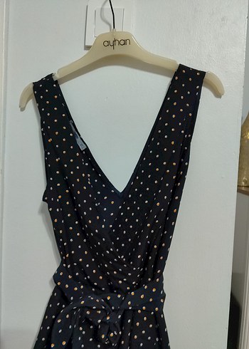 Siyah Puantiyeli V Yaka Kemerli Mini Tulum - Görsel 2