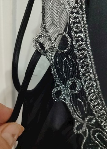 Siyah İşlemeli Uzun Gotik - Görsel 3