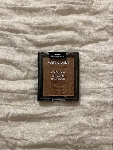Coloricon bronzer