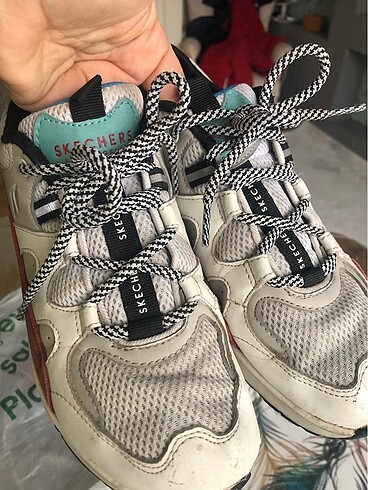 39 Beden beyaz Renk Orjinal Skechers