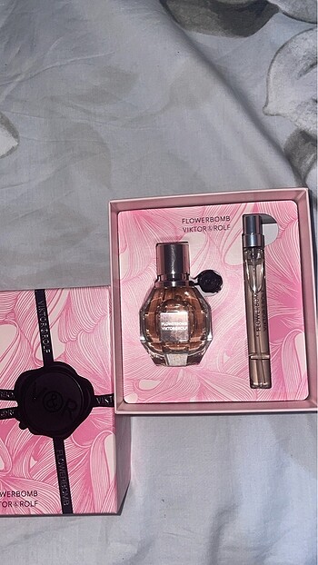 Viktor & Rolf Victor&Rolf Flowerbomb edp parfüm seti