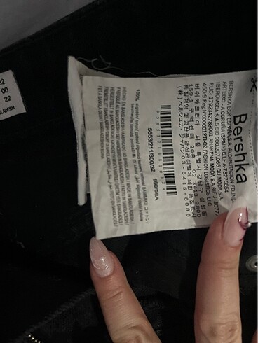 32 Beden siyah Renk Siyah Mini Kot Etek Bershka