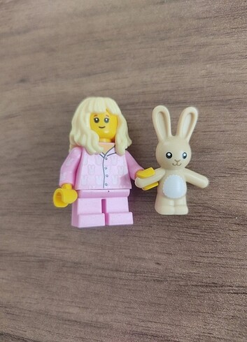 Diğer Pajama Girl, Series 20 (Complete Set with Stand and Accessories)