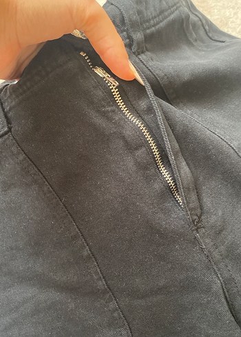 Düğmeli Siyah Rahat Kesim Kadın Kot Pantolon - Görsel 2