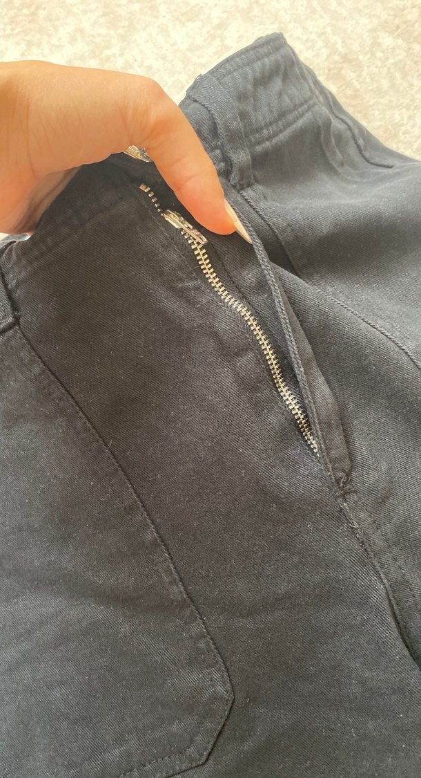 Düğmeli Siyah Rahat Kesim Kadın Kot Pantolon - Görsel 2