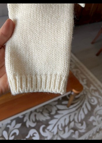 38 Beden beyaz Renk Krem,Kürklü Nakışlı crop hırka