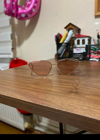 Bershka Transparan Kadın Güneş Gözlüğü