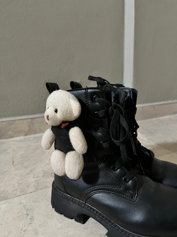 Siyah Deri Tokalı Goth Bot - Görsel 5