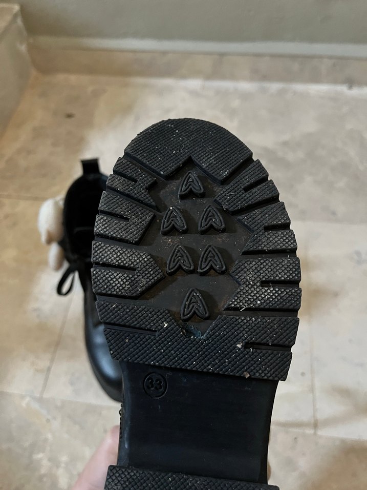 Siyah Deri Tokalı Goth Bot - Görsel 2