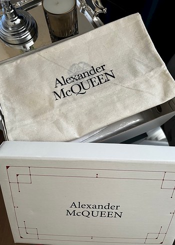 37 Beden A. McQueen Kadın Sneaker