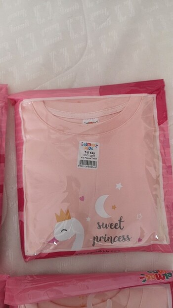 8 Yaş Beden çeşitli Renk Kiz cocuk pijama takimi