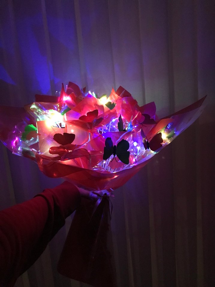 Yılbaşı renkli kelebek Buketi - Görsel 2