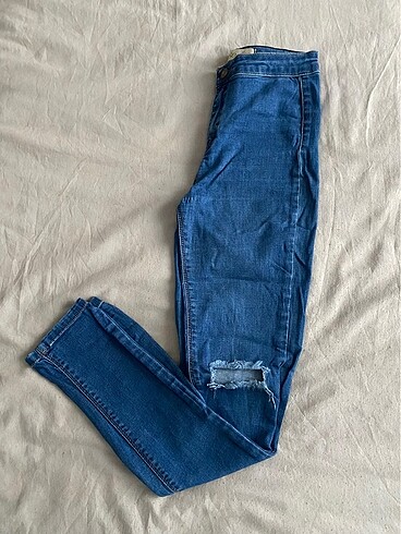 Yırtık skinny jean pantolon