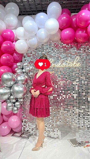 Pembe Payetli Elbise