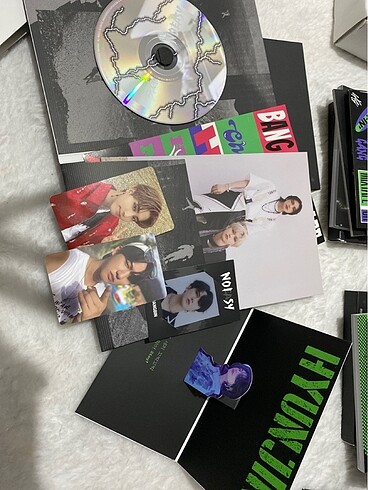 Stray Kids
