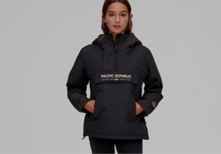 Pull and bear kanguru mont