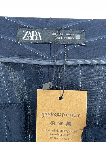 40 Beden lacivert Renk Zara Kumaş Pantolon %70 İndirimli.