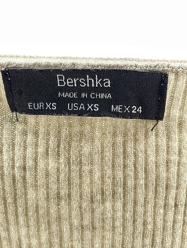 xs Beden çeşitli Renk Bershka Bluz %70 İndirimli.