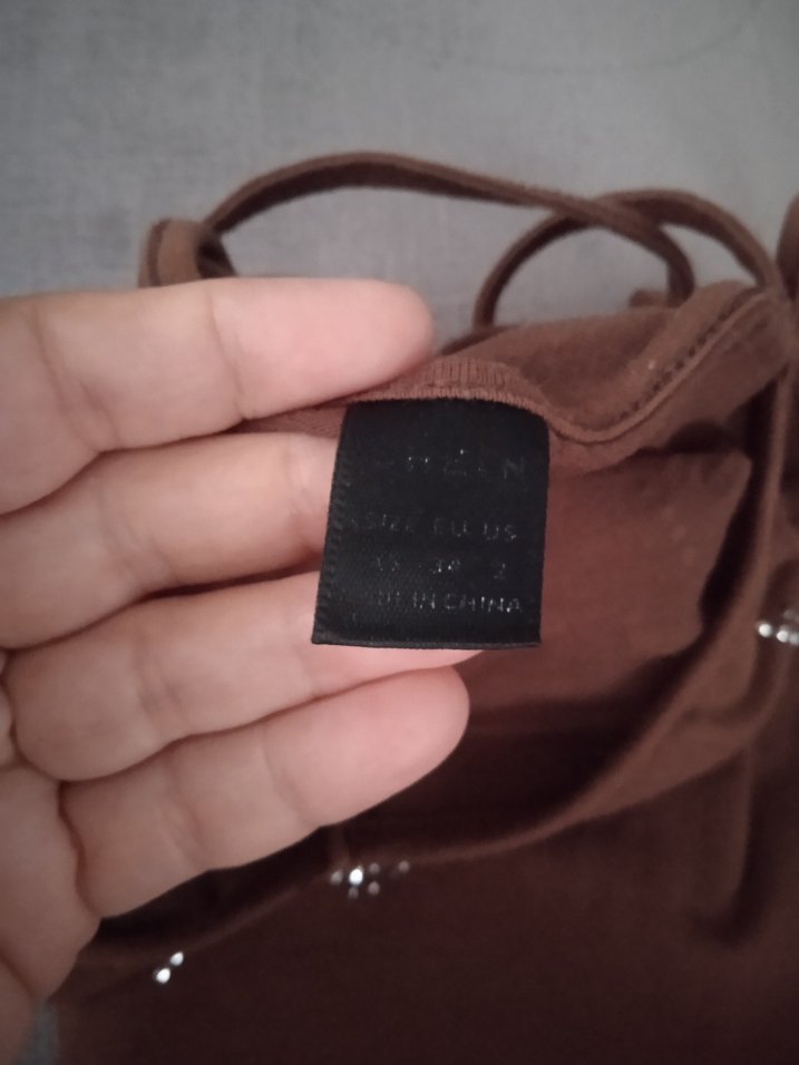 Bej Süet İşlemeli Parlak Kadın Atlet - Görsel 3