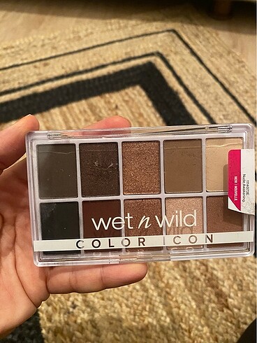 Wet n wild far paleti