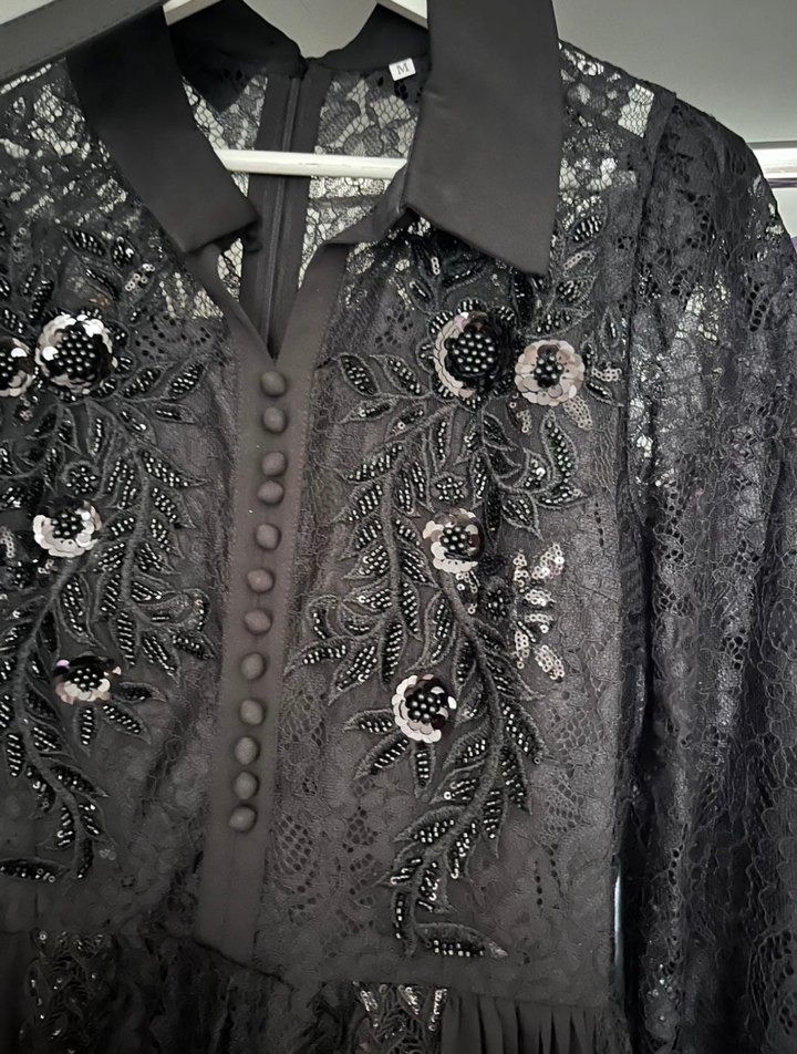 Dantel İşlemeli Siyah Uzun Kollu İthal Elbise - Görsel 3