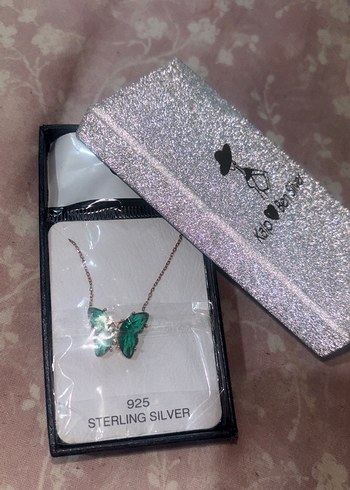 Yeşil Pul İşlemeli Kelebek Gümüş Kolye - Görsel 2