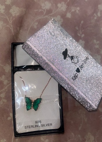 Yeşil Pul İşlemeli Kelebek Gümüş Kolye - Görsel 3