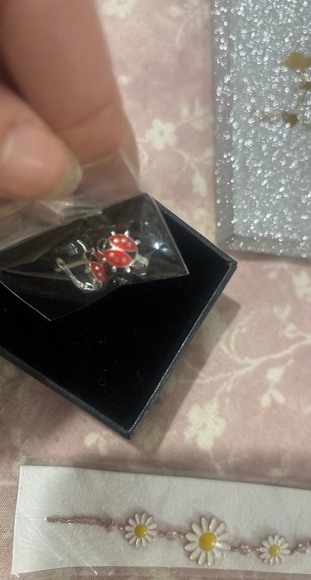 Kırmızı gümüş çocuk küpesi - Görsel 3