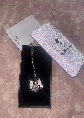 Gümüş kelebekli kolye - Görsel 3