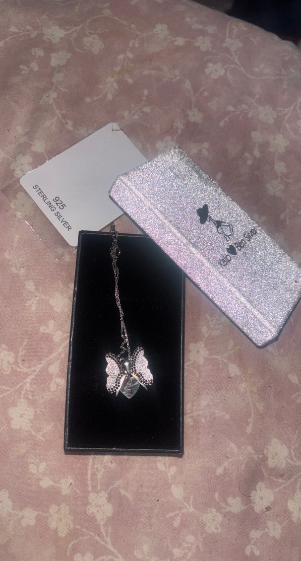 Gümüş kelebekli kolye - Görsel 3