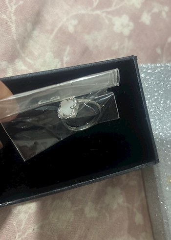 Beyaz Parlak Düğün Yüzüğü - Görsel 4