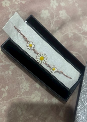 Altın Renkli Papatya Desenli Kadın Bileklik - Görsel 4