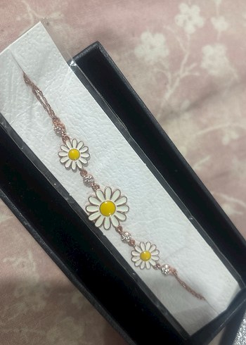 Altın Renkli Papatya Desenli Kadın Bileklik - Görsel 5