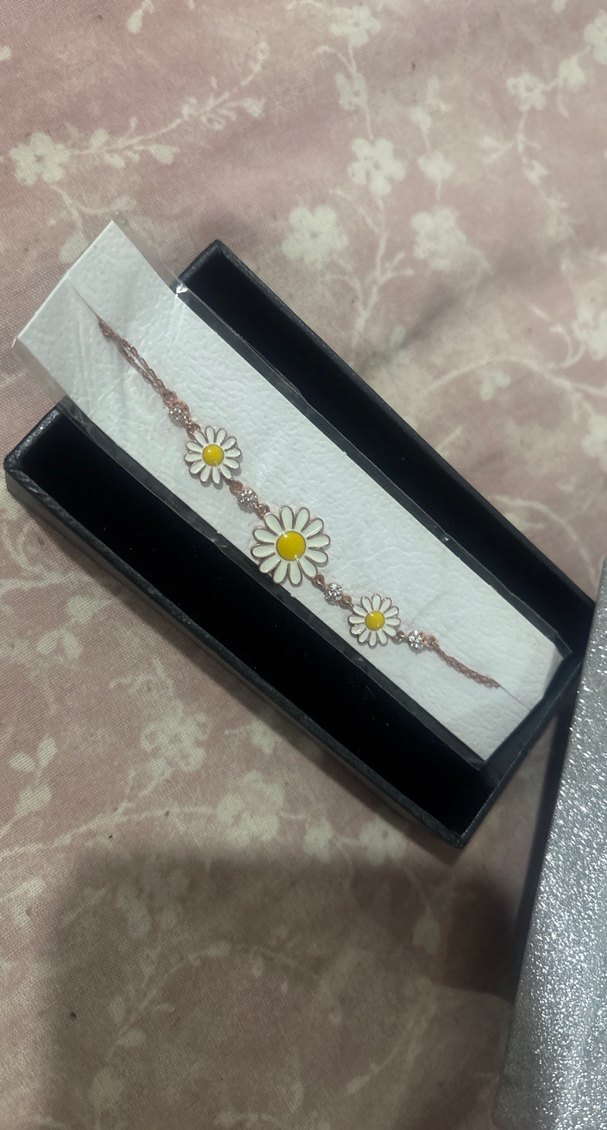 Altın Renkli Papatya Desenli Kadın Bileklik - Görsel 4