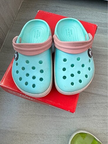 Crocs terlik