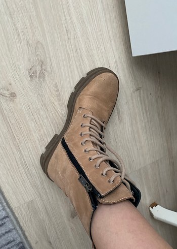 Bej Süet Kadın Bot - Görsel 3