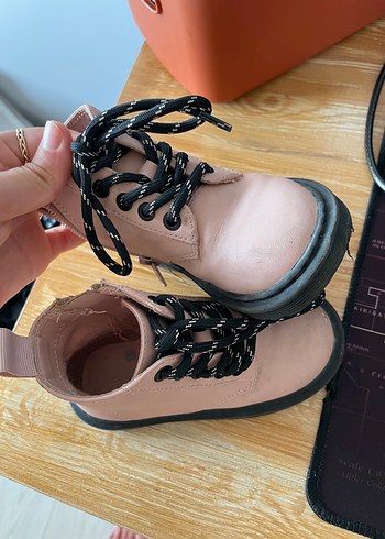 Pembe Bağcıklı Kız Çocuk Kauçuk Bot