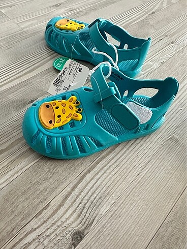 LC Waikiki Erkek bebek sandalet -yeni-