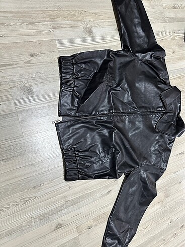 Oversize deri ceket -yeni- xs