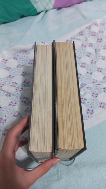 Bayan Peregrine'in Tuhaf Çocukları Kitap