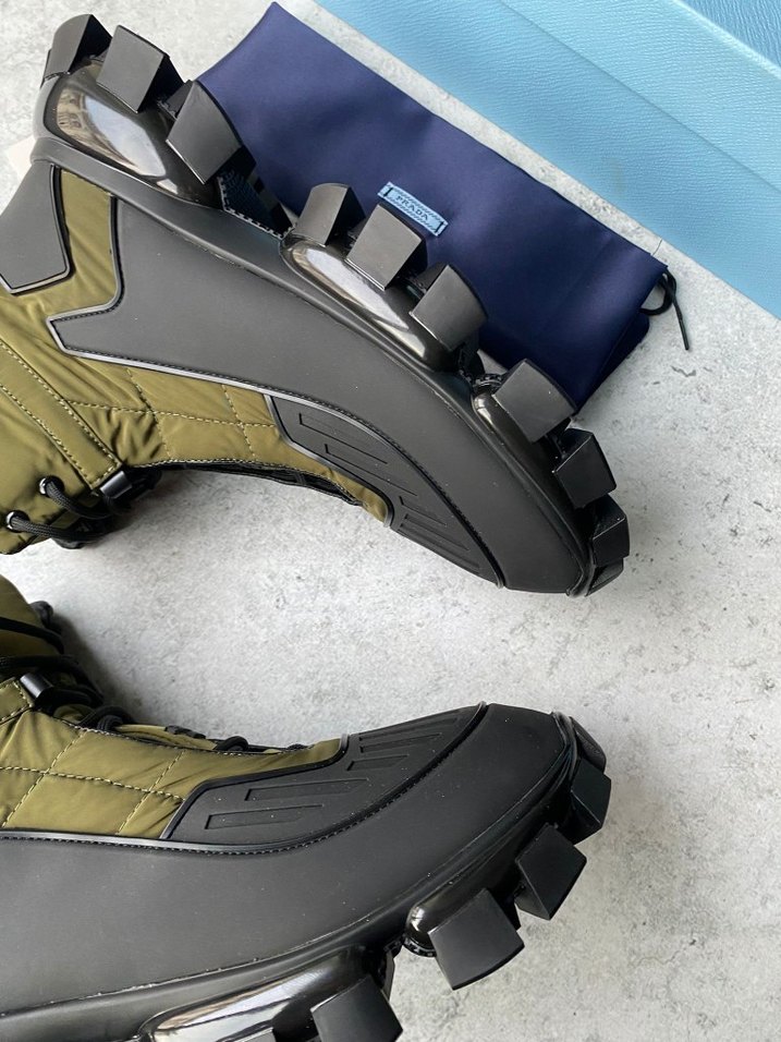 Prada Clodbust Thunder - Görsel 2