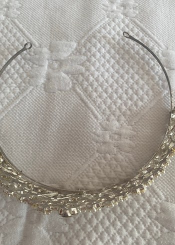 Beden İnci ve Taşlı Beyaz Vintage Gelin Tacı