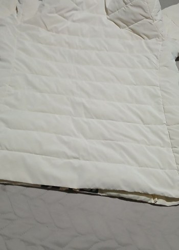 Kapüşonlu Beyaz Kadın Mont - Görsel 5