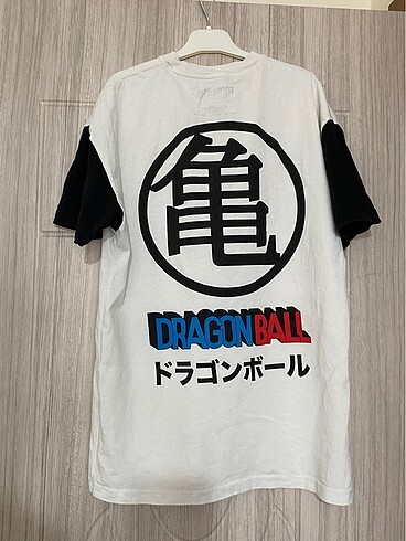 Urban Outfitters dragonball tshirt oversize
